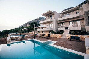 Exterior view pool # Kynthia