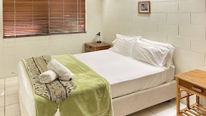 Alma Bay Holiday Unit 4 - Master Bedroom