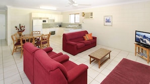 Alma Bay Holiday Unit 4 - Living Area