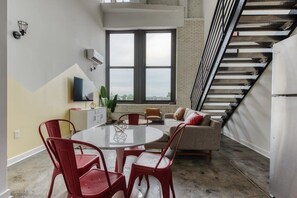 Dining area sits 4