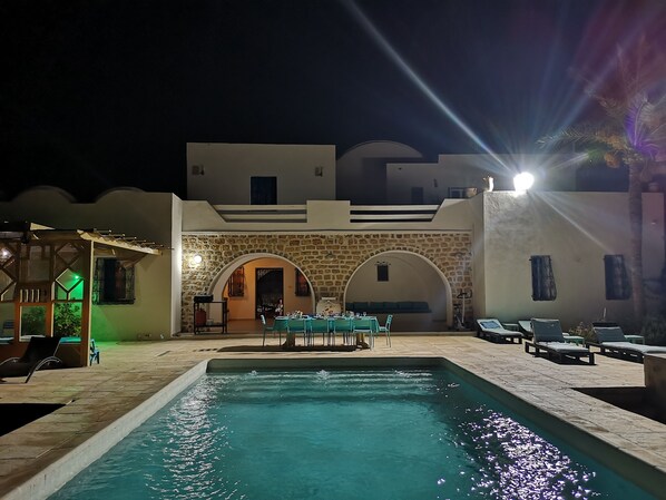 Pool