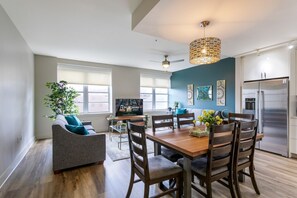 Dining area / Living room