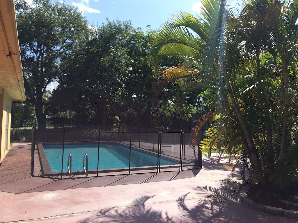 Baptist Hospital of Miami, Kendall Vacation Rentals: house rentals & more |  Vrbo