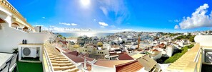 Balcony/Terrace,Beach,City view,Sea view,Sunrise