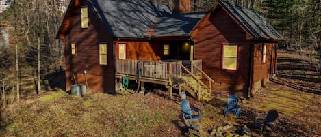 Cabin was beautiful and amenities were amazing. -Claire, Oct 2022