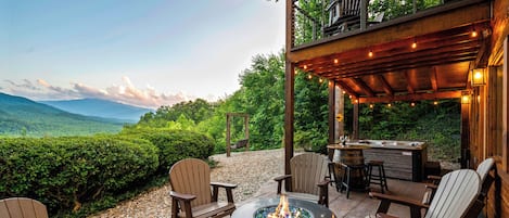 Outdoor firepit and hot tub with views of the Smokies!