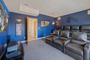 Surf or Sound Realty - 949 - Caribbean Wave - Theater Room -2