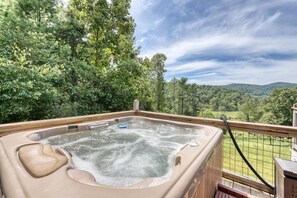 Make time to enjoy the space and hot tub! Morgan Oct 10
