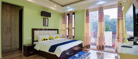 Confortable Bedroom of Two BHK Serviced Apartment by BedChambers