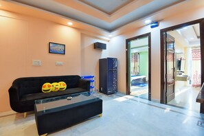 Living Hall of Two Bedroom Serviced Apartment by Bedchambers in Gurgaon