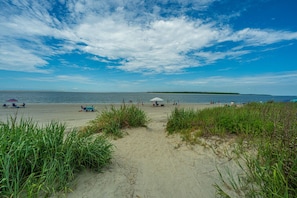 Sand in your toes!