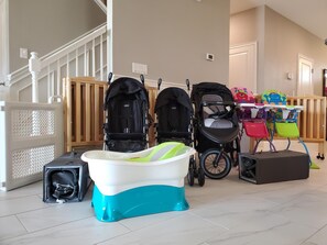 Lots of baby gear - incl. 3 strollers, 2 cribs, 2 highchairs, 2 pack-n-plays 🍼