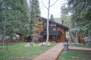 Condo Exterior & Access