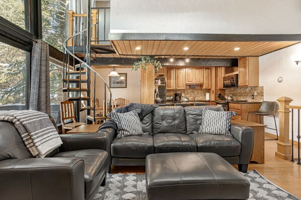 Vaulted Ceilings, Open Layout