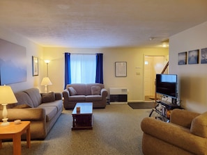 Living room towards entry