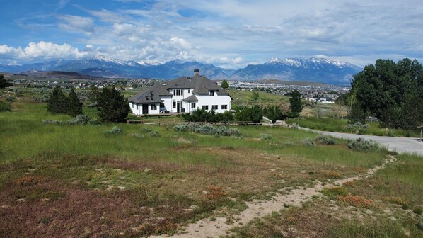 Private 6 Acres with 360 Mountain Views and Lake View