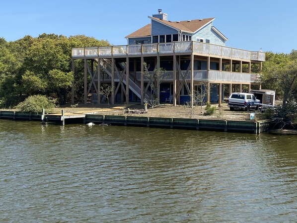 Bulkheaded and boat dock lot