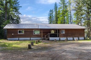 View of the cabin facing south