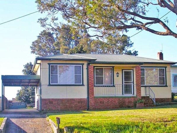 Front view of cottage