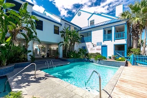 Enchanting sparking pool and hot tub