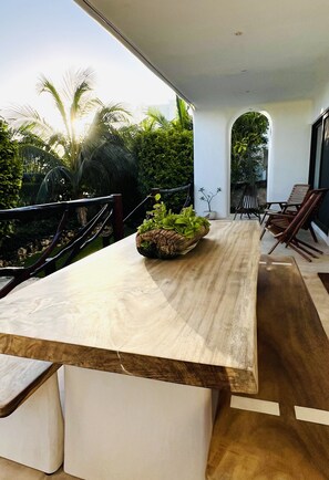 Outdoor dining