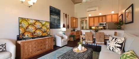 Napili Shores F246 living area 1