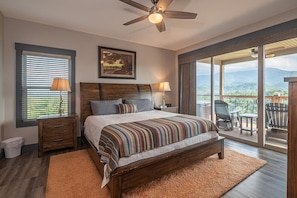 Wake up with a view and step right outside to the Smoky Mountain National Park
