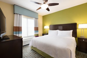 King size bed! Great rest after a long day of adventures!