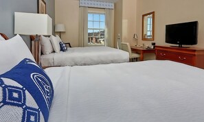 Each unit comes with 2 Queen size beds. Exact units will be assigned upon arrival. Views, colors, and decor may vary.