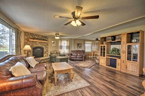 Main Living Space | Free WiFi | Electric Fireplace