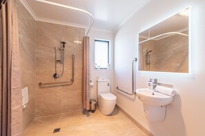 Star River - Bathroom