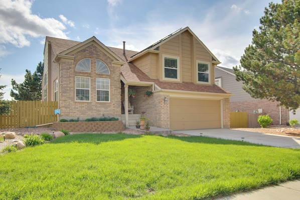 Colorado Springs Vacation Rental | 4BR | 3.5BA | 3-Story House | 3,000 Sq Ft