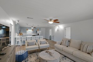 Grayton Escape