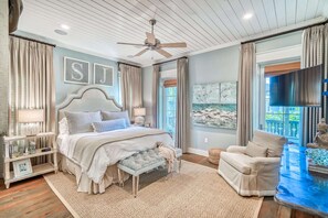 1st Floor King Suite