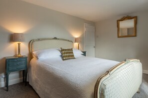 Pond Cottage, Edefield:  Master bedroom with a 19th century French 5' king-size bed