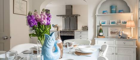 Neptune House, Wells-Next-the-Sea:  Dining room looking through to the kitchen