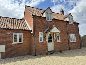 Neptune House, Wells-Next-the-Sea: A 20-minute walk from the sandy beach at Wells