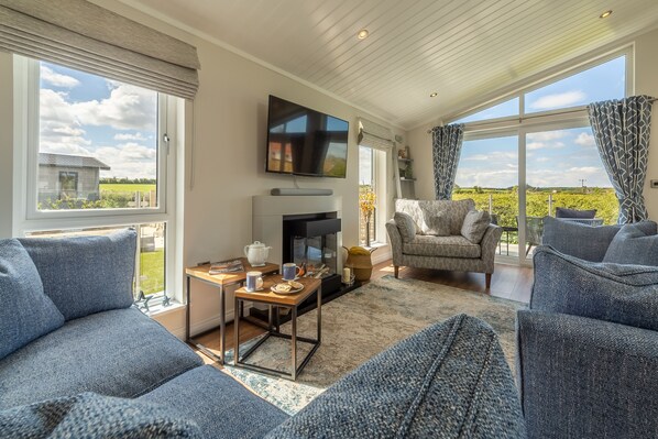 Sandy Toes, Burnham Market: Sitting area with incredible views