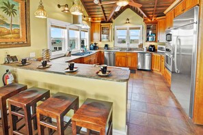 Surf-or-Sound-Realty-957-Coral-Breeze-Kitchen-016