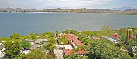 Birdseye view of lake house in California.