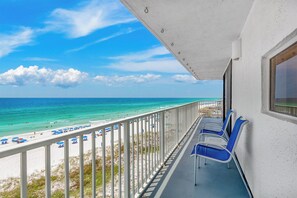 Mainsail 151 Balcony