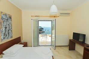 Platakia-Blu-Apt1-01 (3)