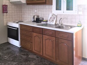 Platakia Blu Apt 03 - Kitchen