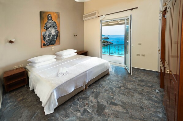 Platakia Blu Apt 03 - Bedroom 