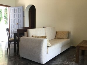 Platakia Blu Apt 03 - Living Room Sofabed
