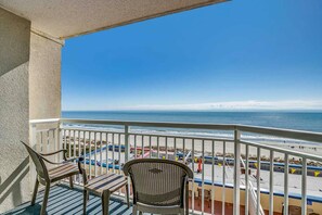 Exceptional oceanfront balcony 