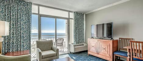 Spacious oceanfront living room 