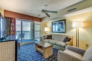 Spacious living room
