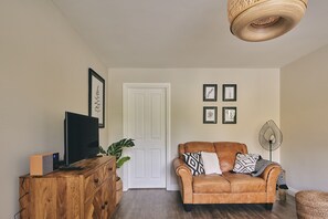 The living room at Bay Tree Cottage, Cotswolds