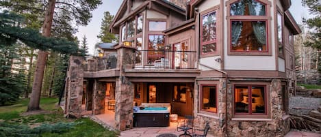 Hot tub and fire pit on the patio.